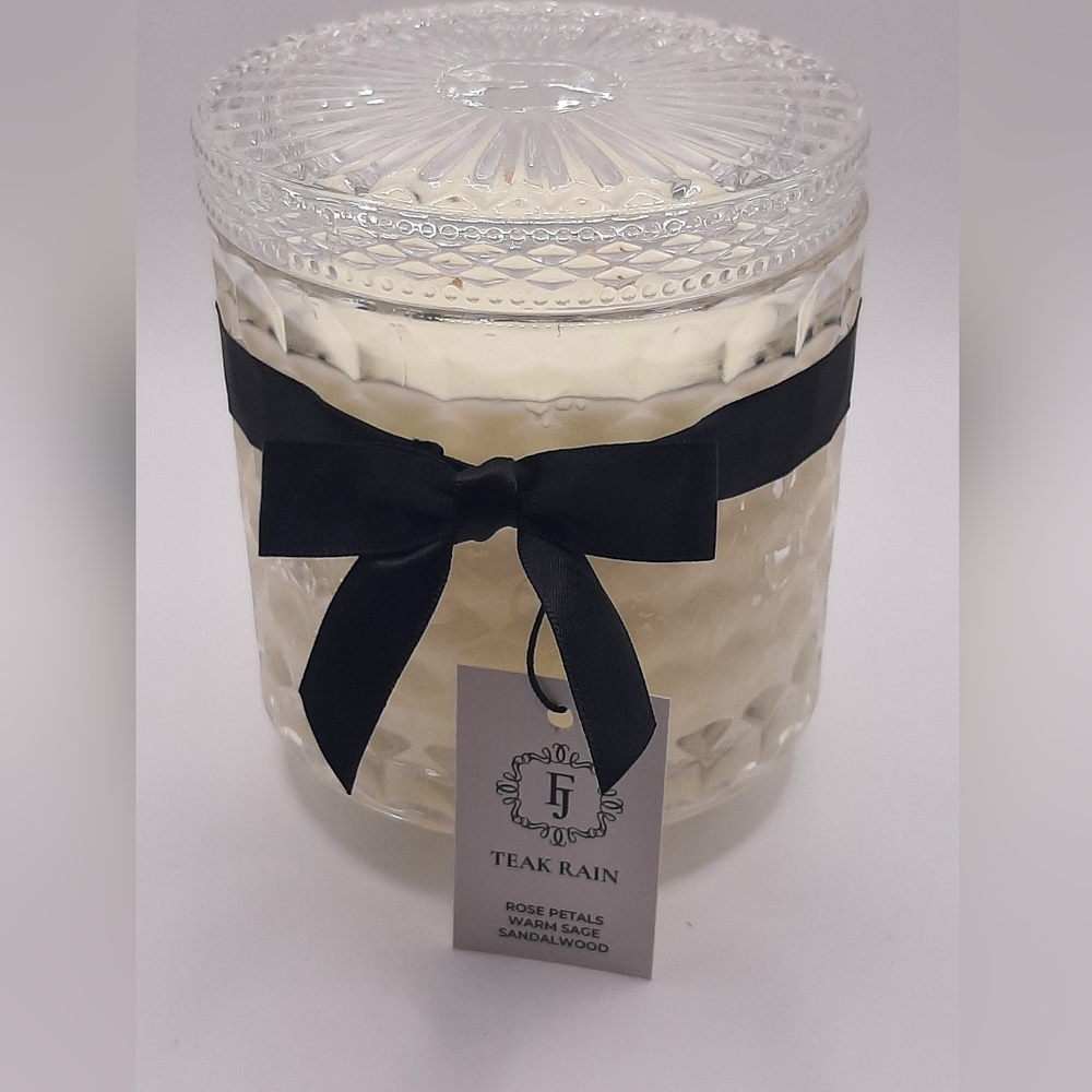 Teak Rain Satin Candle - Fragrant Jewels